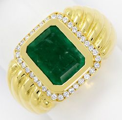 Foto 1 - 3ct Riesen Top Smaragd Gelbgold-Brillanten-Ring 18K/750, S3065